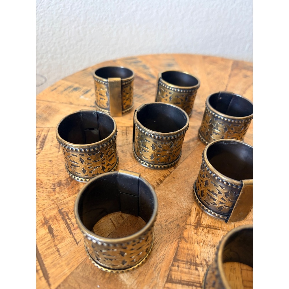 Vintage Brass Napkin Rings Set of 12 Cutout Leaf Pattern Antique Gold Finish - Picture 4 of 7